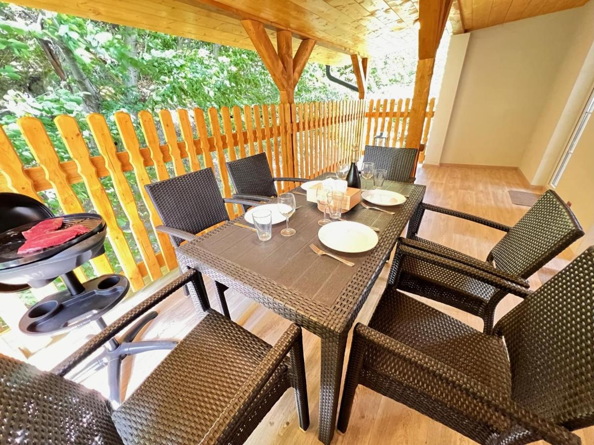 Pension Pod Skalou Hrensko Ngoại thất bức ảnh